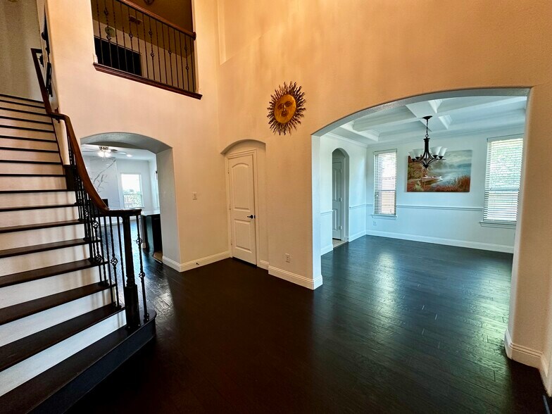 Building Photo - 13172 Deep River Dr