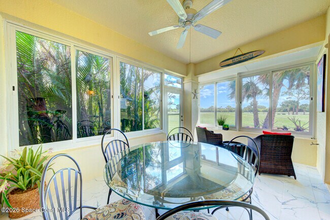 Building Photo - 1937 Golf Vista Blvd