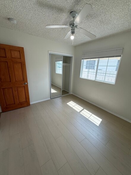 Building Photo - 4040 W 164th St