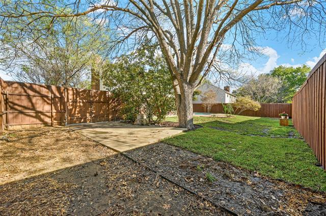 Building Photo - 1561 Yaggi Dr