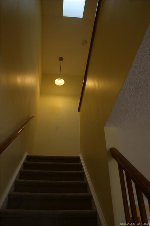 Building Photo - 92 Commodore Commons Ct