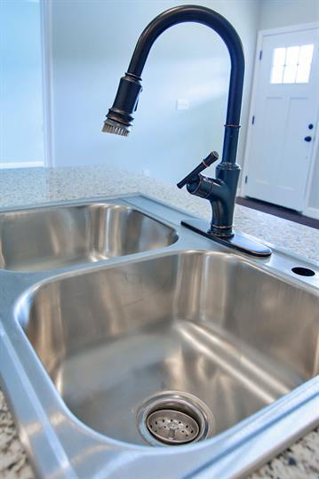 Building Photo - 23 Michigan Ln