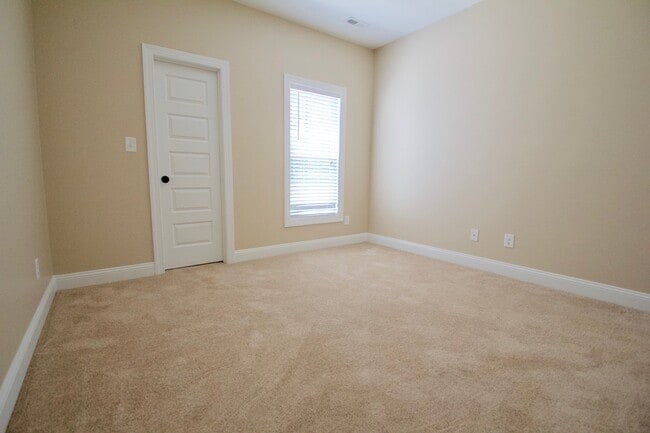 Building Photo - "Brand New Construction". Quiet Location, ...