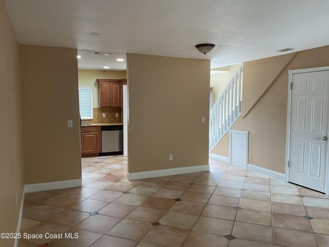 Building Photo - 1004 Ashley Ave