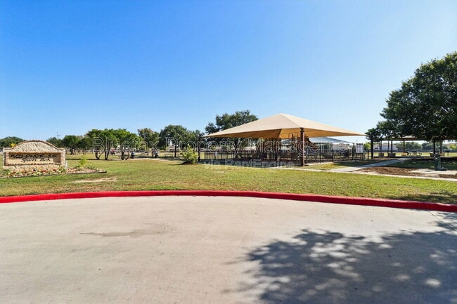 Building Photo - 9639 Shetland Park