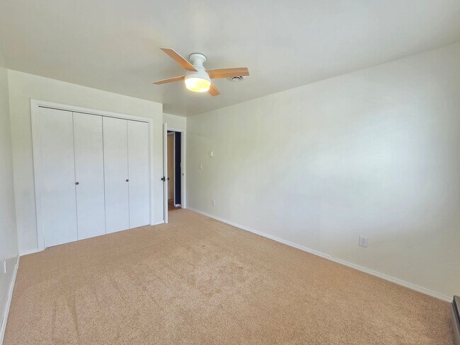 Building Photo - $3,050 - 4 Bed / 2.5 Bath Beautiful Home in Upper South Hill