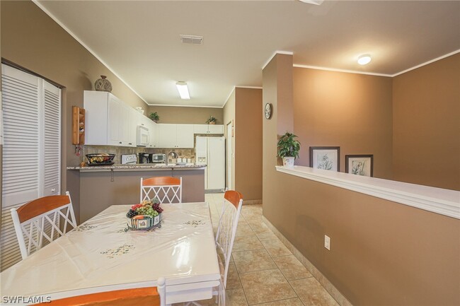 Building Photo - 15561 Bellamar Dr