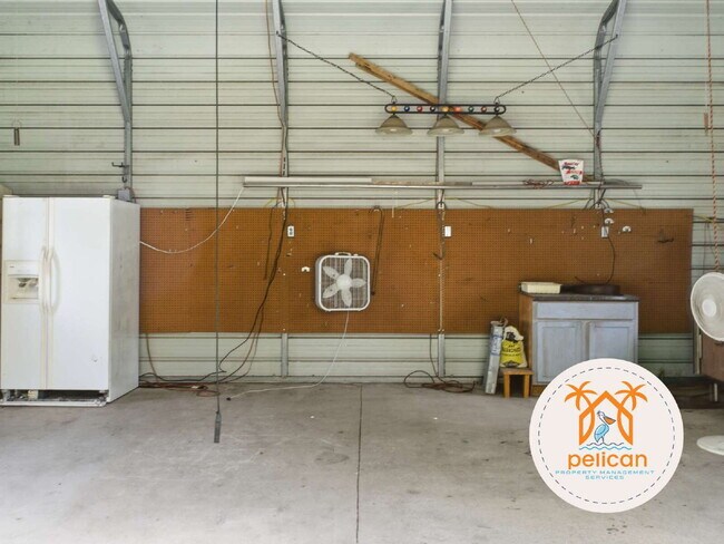 Building Photo - 116 SE Gilliland Rd