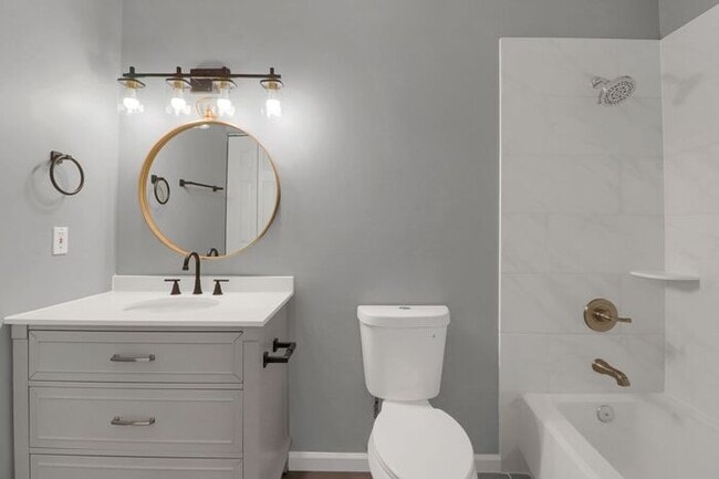 Building Photo - 259 Heathersett Dr SW