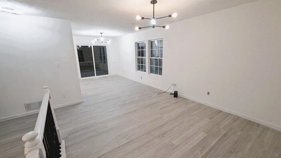 Building Photo - 6454 Boca Grande Blvd