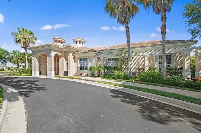 Building Photo - 1519 Lake Jessup Cir