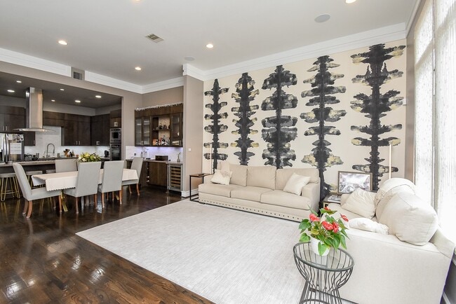 Building Photo - 1211 Rosine St