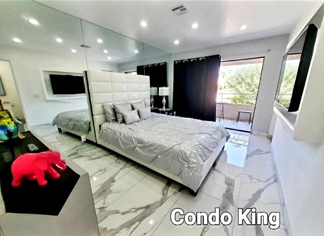 Building Photo - 464 S Calle Encilia