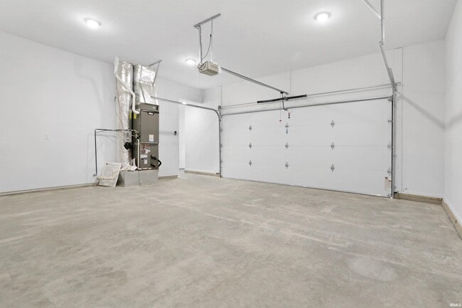 Building Photo - 4092 Cottonwood Dr