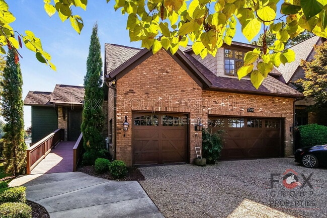 Building Photo - 17120 Belle Isle Dr