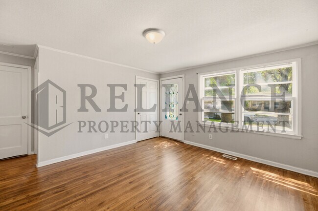 Building Photo - 1126 Silverdale Ct