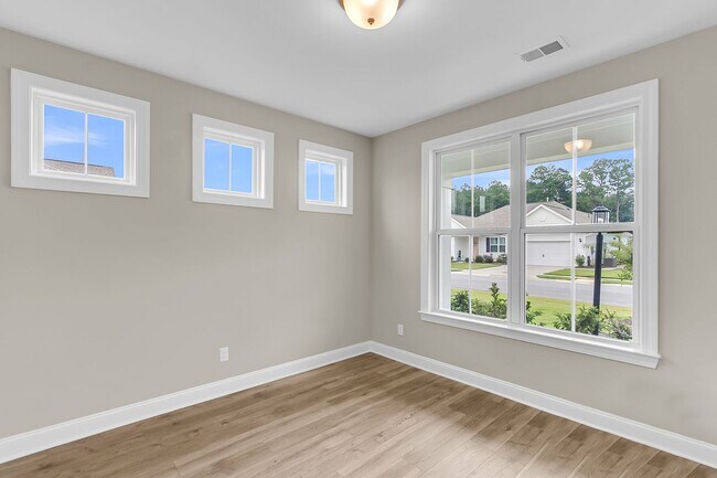 Building Photo - Spacious 5BR/4.5BA Home in Foxbank Plantation | Built 2023 | Gourmet Kitchen & Screened Porch