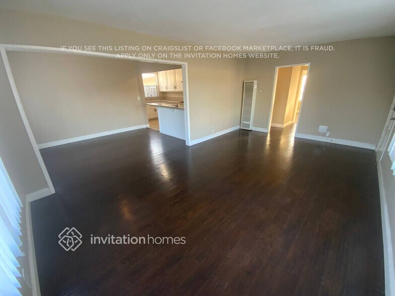 Building Photo - 2728 Harvey Way