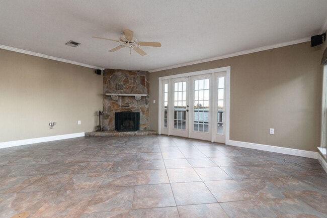 Building Photo - 202 Snug Harbour Dr