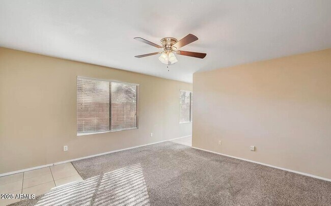 Building Photo - 1401 E El Parque Dr