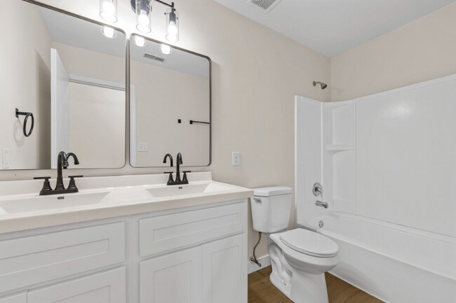 Building Photo - 11256 Tea Olive Dr