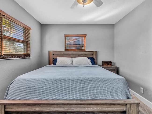 Building Photo - 1731 NW 7th Terrace