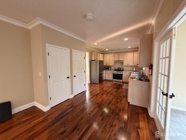 Building Photo - 87 Timberhill Dr