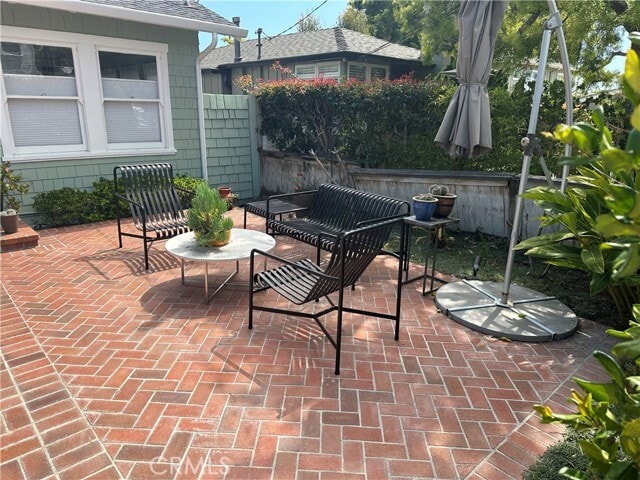 Building Photo - 563 Cress St