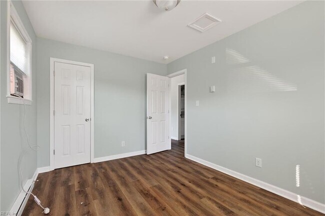 Building Photo - 200 Pullman Ave