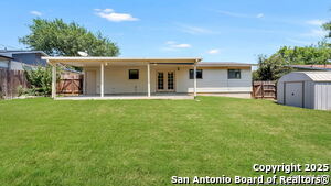 Building Photo - 334 Shin Oak Dr