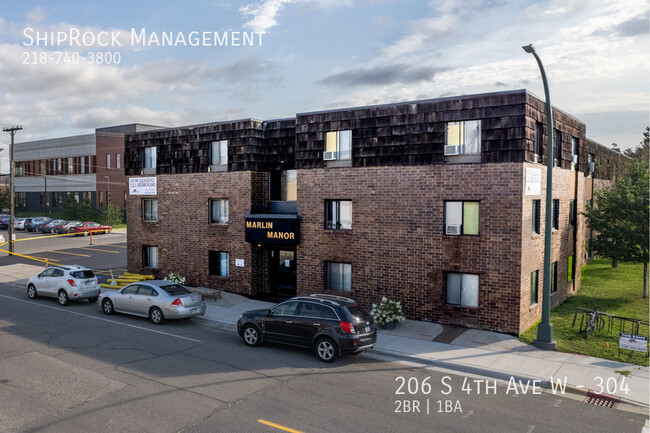 Building Photo - 206 S 4th Ave W