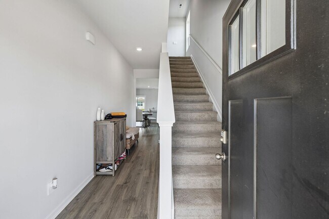 Building Photo - 4922 Barnburgh Ln