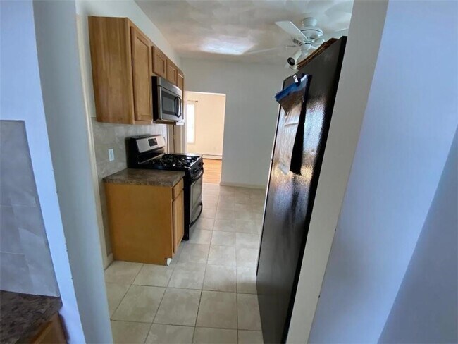 Building Photo - 52 Charpentier Ave