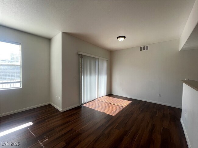 Building Photo - 8000 W Badura Ave