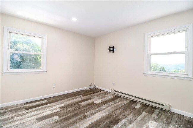 Building Photo - 17 Fordyce Ct