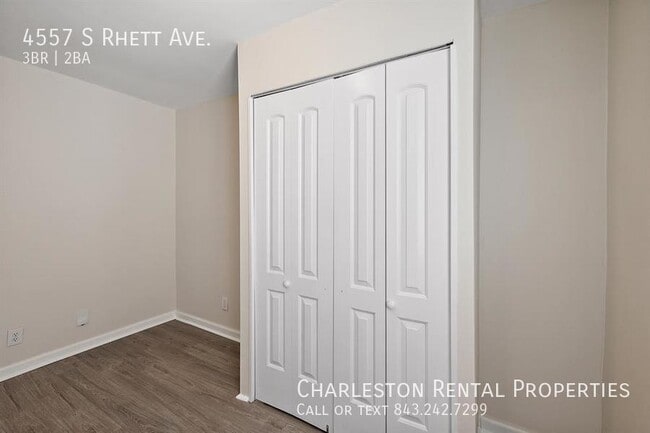 Building Photo - 4557 S Rhett Ave