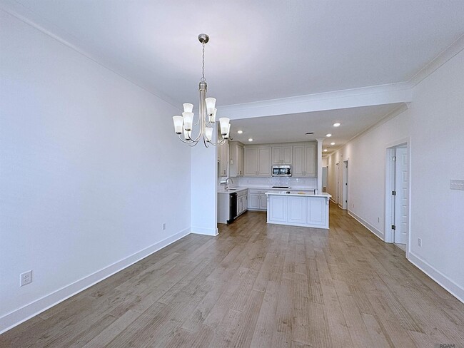 Building Photo - 10263 Alderman Dr