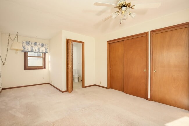 Building Photo - 1705 Elmwood Dr