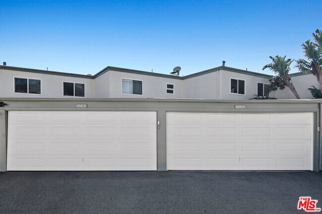 Building Photo - 6240 Tapia Dr