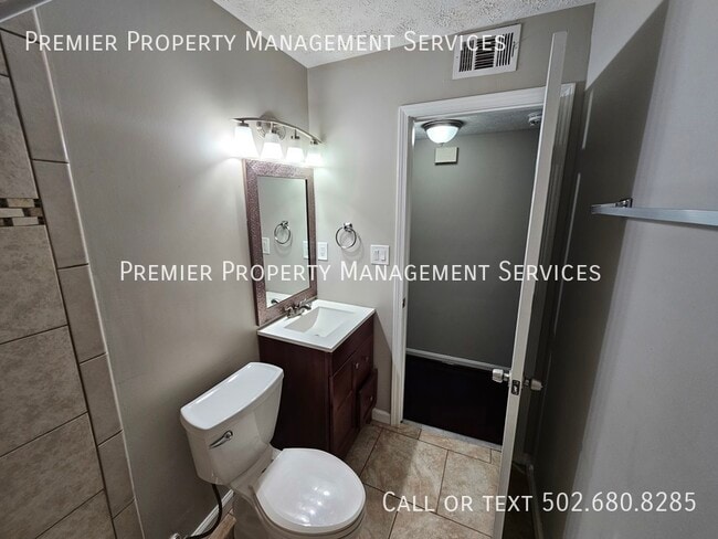 Building Photo - 1045 Garrow Ct