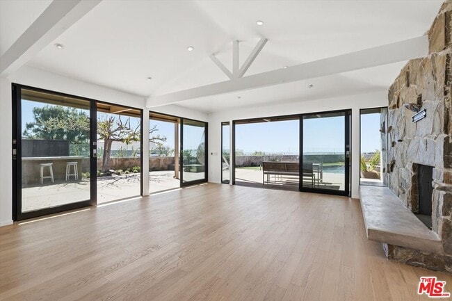 Building Photo - 18131 Kingsport Dr