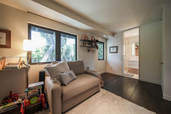 Building Photo - 4086 El Prado Blvd