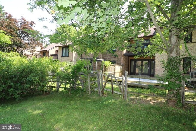 Building Photo - 20404 Shadow Oak Ct