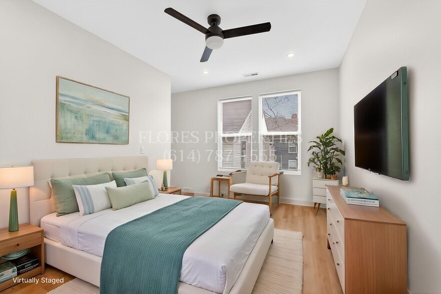 Building Photo - 696 S 22nd St