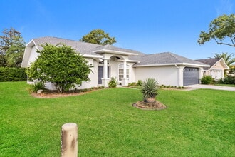 Building Photo - "Charming 3-Bed, 2-Bath Home in Hudson, FL...