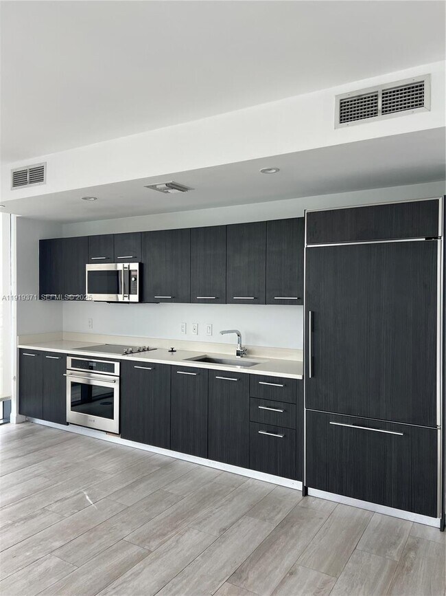 Building Photo - 55 SW 9th St