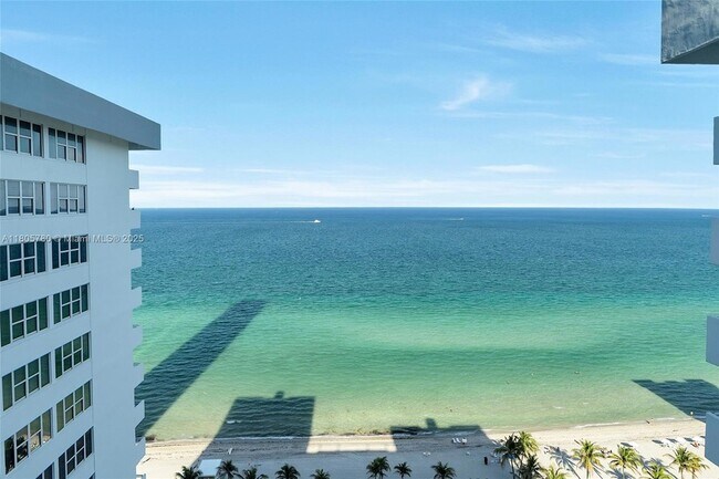 Building Photo - 2030 S Ocean Dr