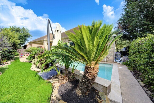 Building Photo - 14510 Tivoli Dr