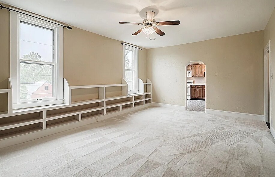 Building Photo - 2379 Table Rock Rd