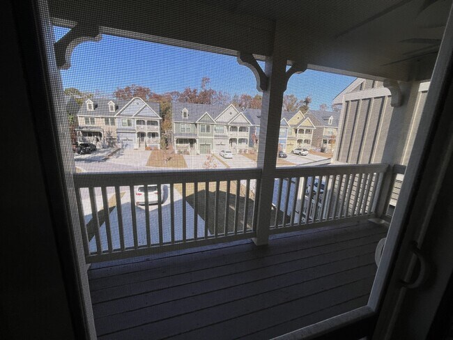 Building Photo - 16 Old Stoney Ln